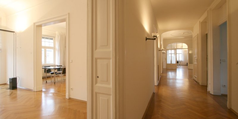 Jugendstil-Altbau m. LOFT-artig. Keller