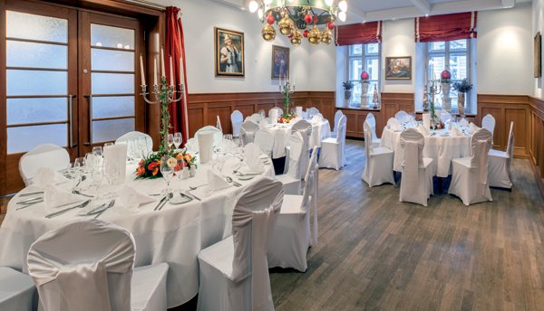 Tradition. Münchner Gasthaus mit Festsaal - Münchner Stüberl