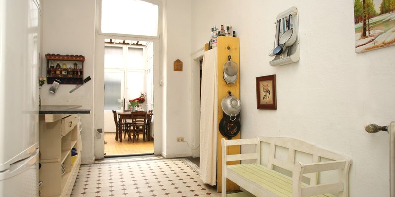 Gründerzeitobjekt,  Wintergarten & Loft - Küche Gegensicht