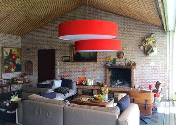 Freistehendes Landhaus mit Pool & Whirlpool