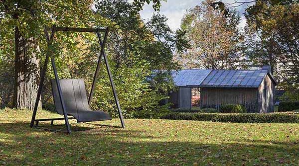 Tagungshotel mit Ambiente im Allgäu - Hauseigener Park mit Grillhütte und Lagerfeuerstelle 
