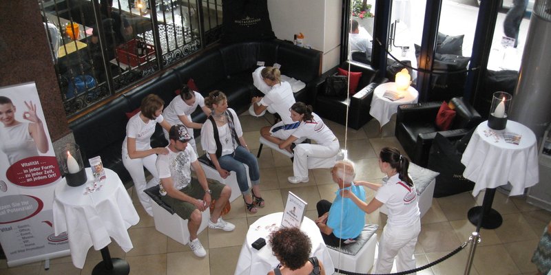 Mobile massage lounge for your event Mobile massage lounge for your event