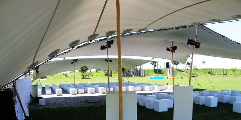 Stretchzelte für Events von 75 - 330 m² - Zeremonie Stretchzelt