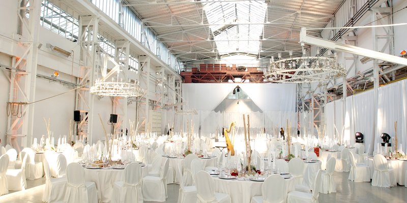 Alte Werkshalle im LOFT-Stil