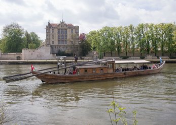 Mittelalterlich anmutendes Salzhandelsschiff 