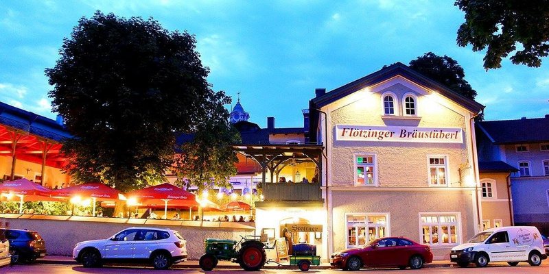 Wirtshaus mit Kegelbahn, Eventräumen & Bar