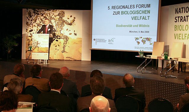 Eventlocation mit Saal und Foyer, zentral