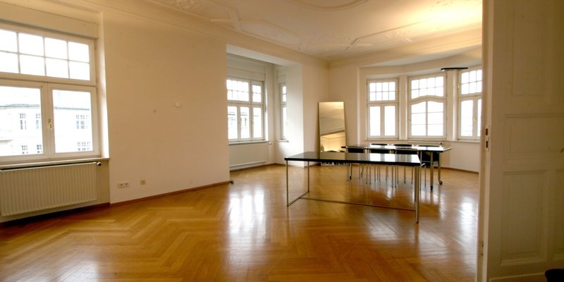 Jugendstil-Altbau m. LOFT-artig. Keller