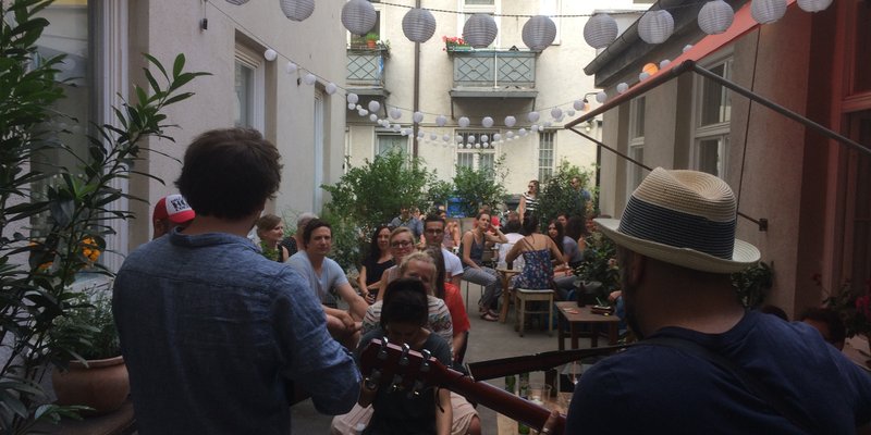 Kleine Vintage-Bar nähe Hbf bis 40 Personen