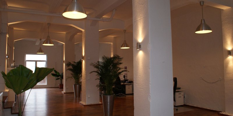 Office loft, 5 m ceiling