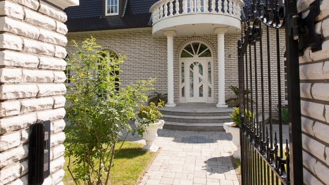 Villa with style and class in the South of Cologne 