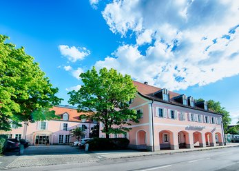 Hotel Restaurant m. Stuben & Tagungsräumen