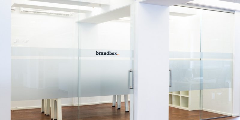 Two bright workshop rooms near Ostbahnhof