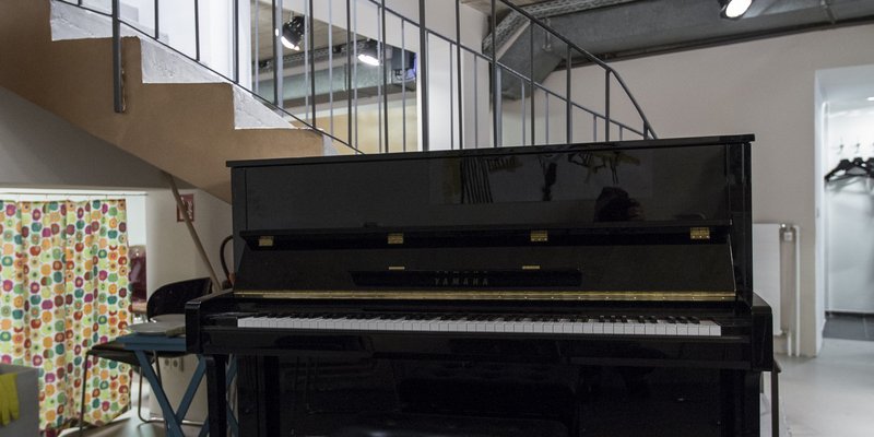 Kleine Location nahe der Oper, zwei Etagen