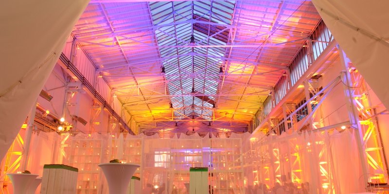 Alte Werkshalle im LOFT-Stil