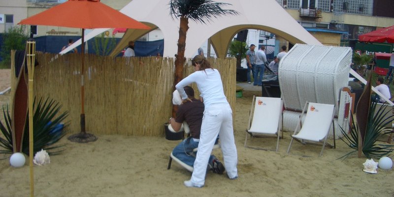 Mobile massage lounge for your event Mobile massage lounge for your event