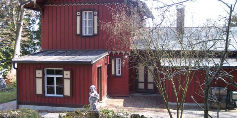 Landhaus mit Festzelt am Starnberger See - Hausansicht Rückseite