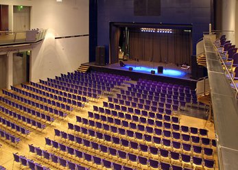 Stadthalle im Westen Münchens