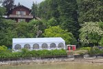 Landhaus mit Festzelt am Starnberger See