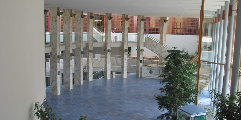 Kurgastzentrum - Foyer