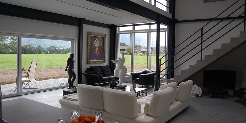 Kunsthaus with a view of the mountains