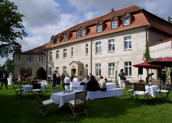 Castle with a chapel, Gewölbek.