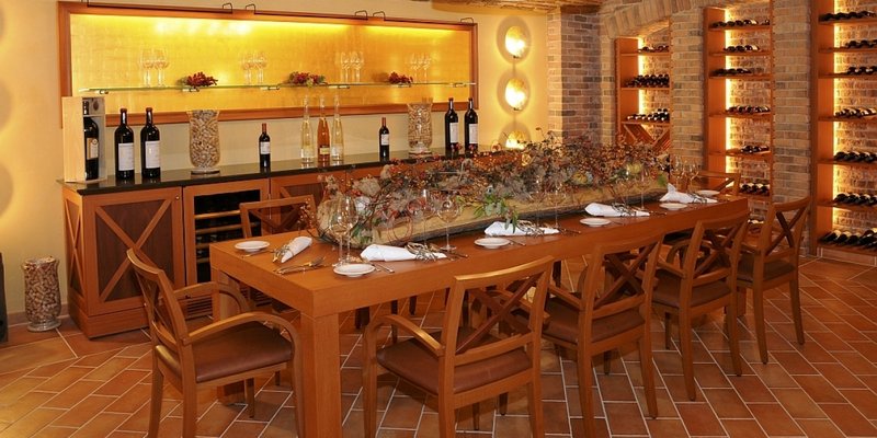 Schönes Rest. mit Seeblick