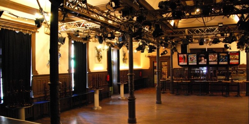 Traditionsreiches Gasthaus mit Bühne
