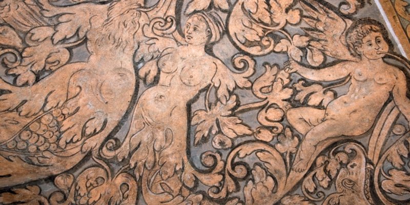 Castle with a chapel, Gewölbek.