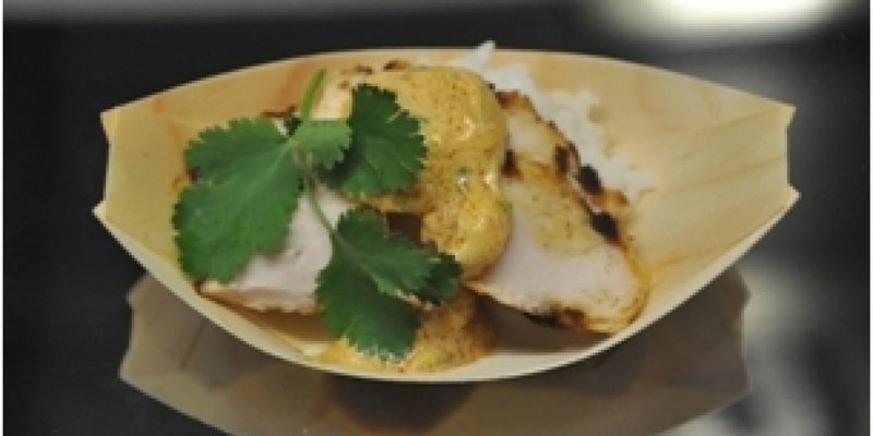 Hard Rock Cafe - Top Eventlocation  - Red Curry Chicken - Flying