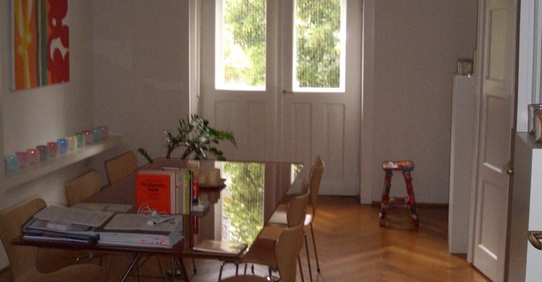 Jugendstilbau m. Stuck, Parkett, 3 Balk.