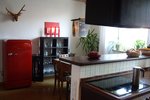 Kreative Münchner Wohnung - Küche mit Theke 