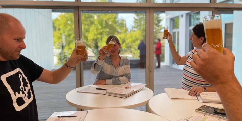 Doemens Genussakademie - Firmen- und Teamevents - Gemeinsam verkosten, Aromen entdecken und Genuss teilen.