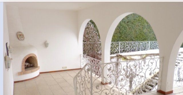 Extravagant House in house 