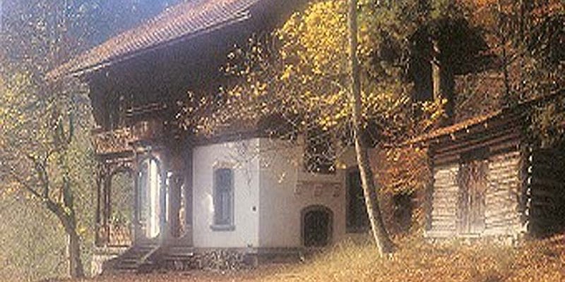 Herrenhaus am See um 1900