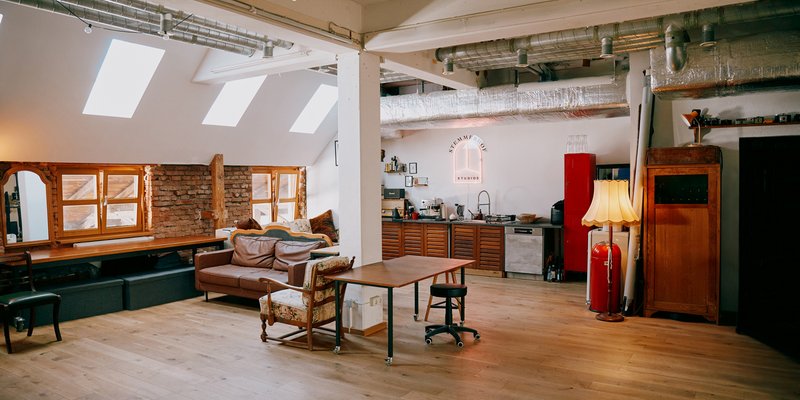 Studio in historic farmyard in the city