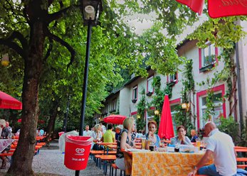 Hostel+Events+Biergarten im Münchner Westen