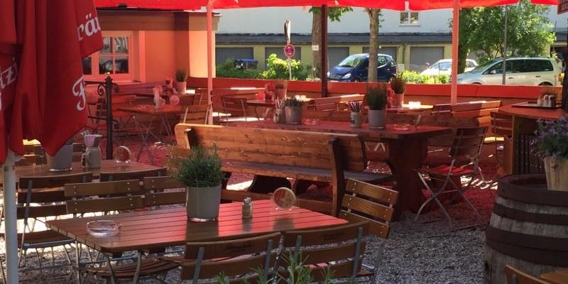 Wirtshaus mit Kegelbahn, Eventräumen & Bar