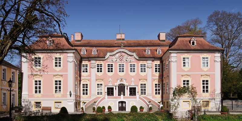 Schloss ass around town