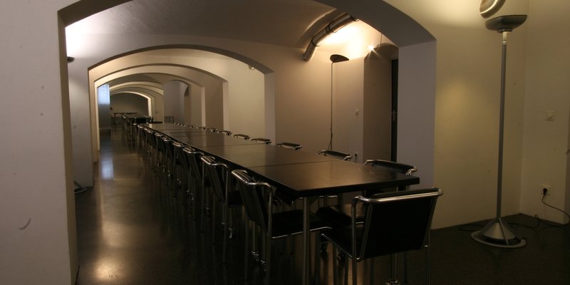Jugendstil-Altbau m. LOFT-artig. Keller