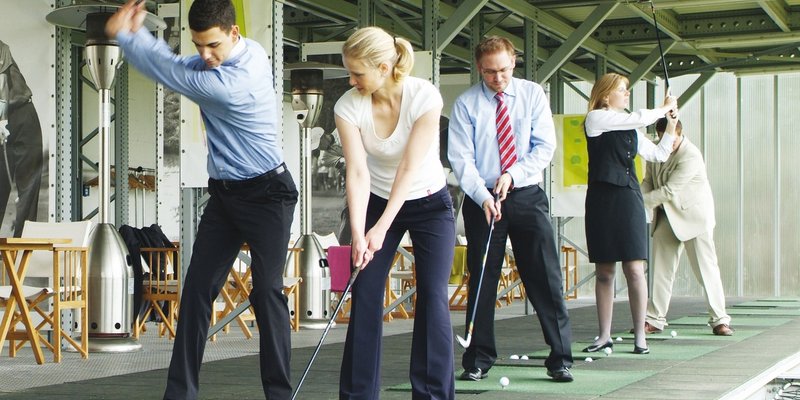 Golf goes event