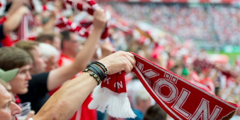 Station with lounges, fully rented