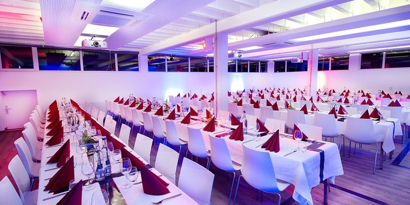 free space. Conferences and celebrations with a vision