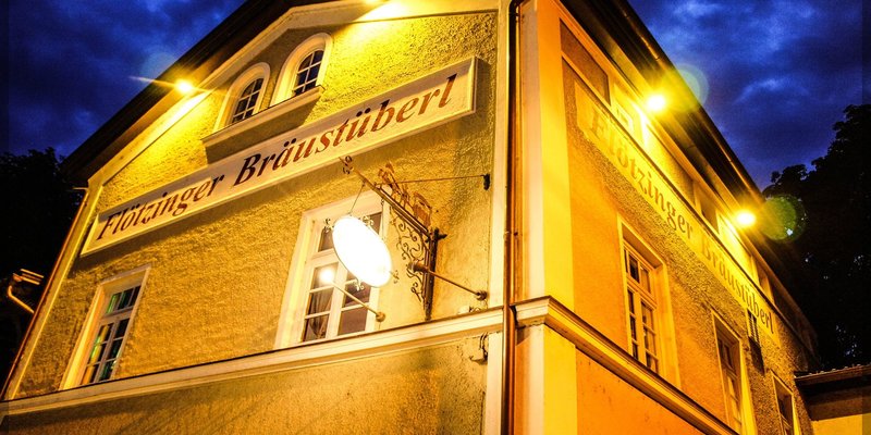 Wirtshaus mit Kegelbahn, Eventräumen & Bar