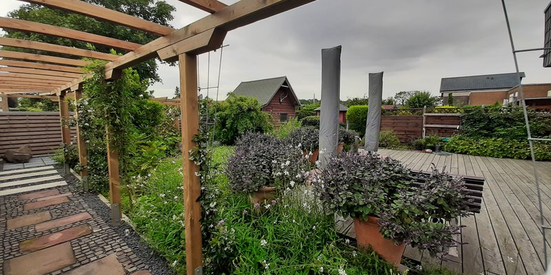 Haus mit großem Essraum und Garten bei Köln