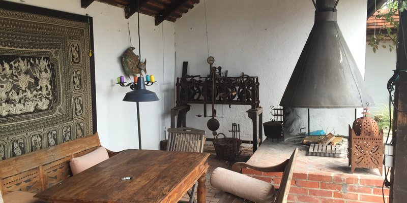 Freistehendes Landhaus mit Pool & Whirlpool