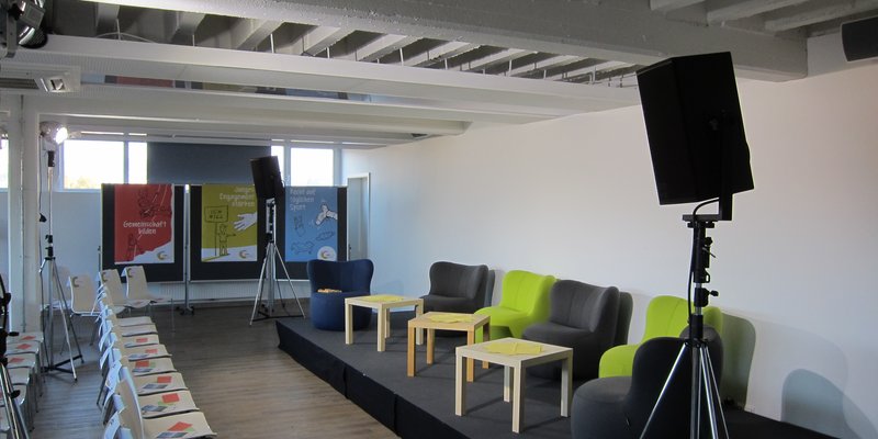 free space. Conferences and celebrations with a vision