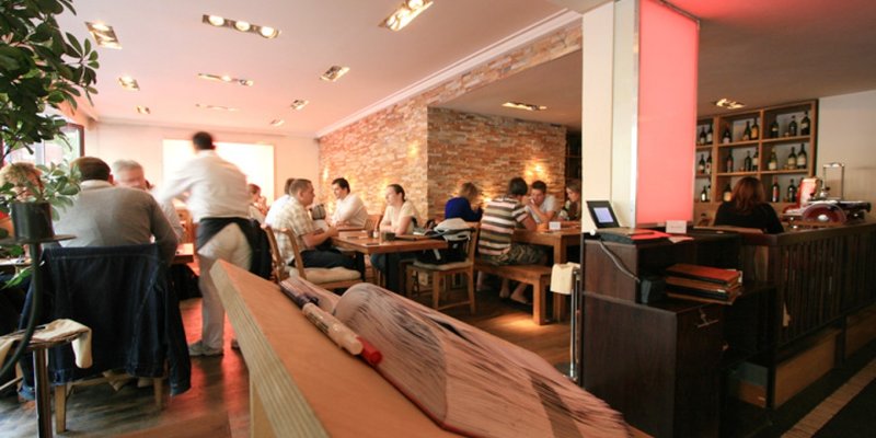 Italienische & asiatische Küche & Pizza