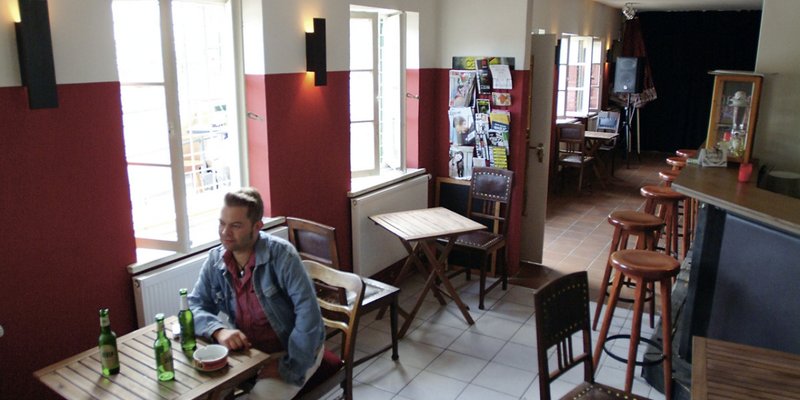 kleiner LiveClub/Bar/KulturCafe Elbnah