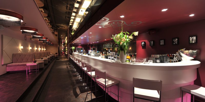 Club in lila/sandfarbenem Samt, Satin, Leder